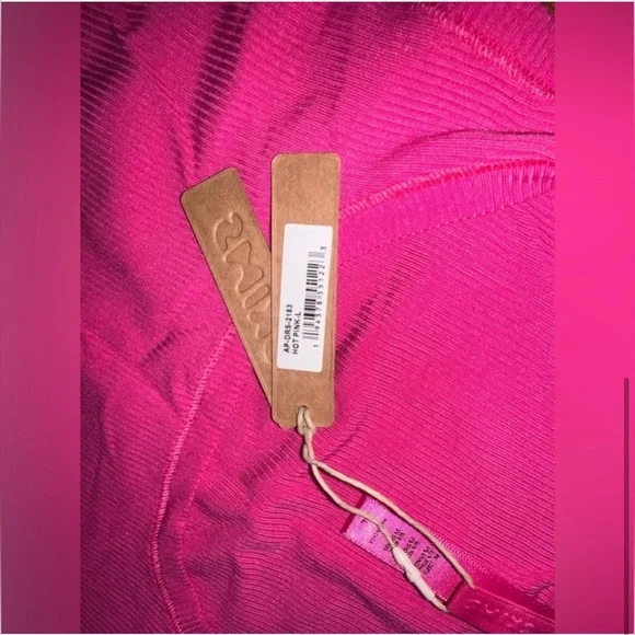 NWT 💞 SKIMS soft lounge mini dress hot pink 💞 - Picture 4 of 4